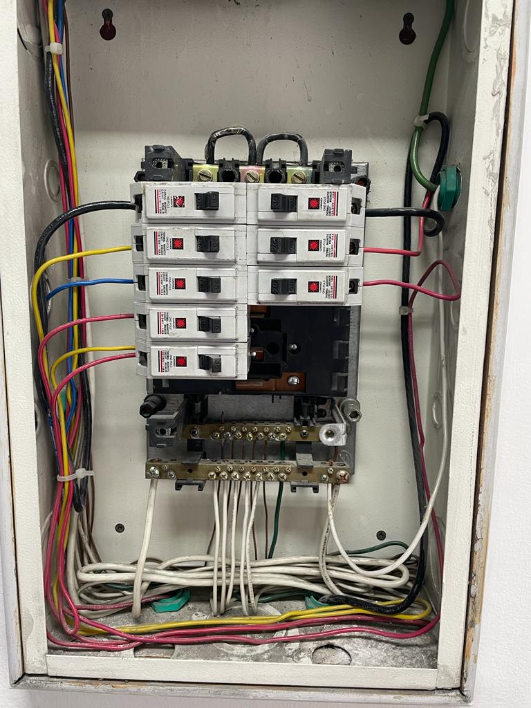 Eléctrico y Redes 6